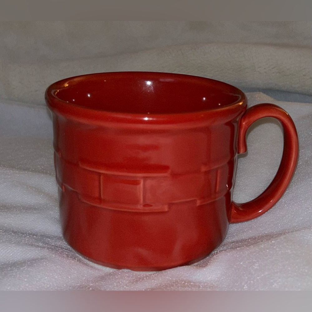 Longaberger pottery, traditional, woven pattern red mug.